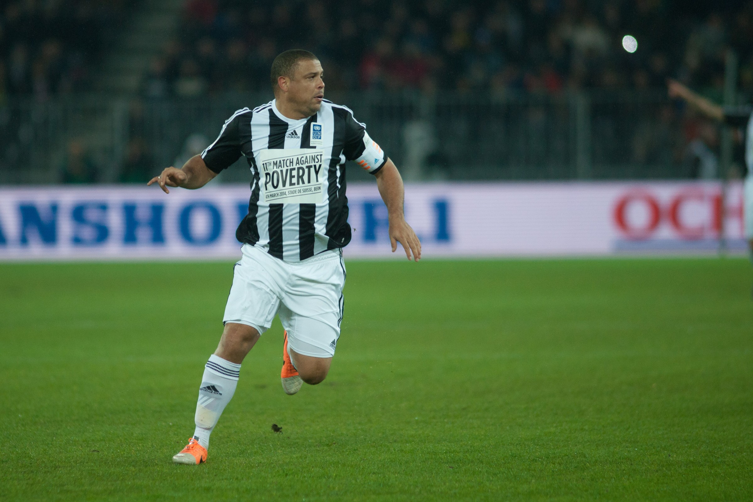 Ronaldo playing in the 2014 Match Against Poverty