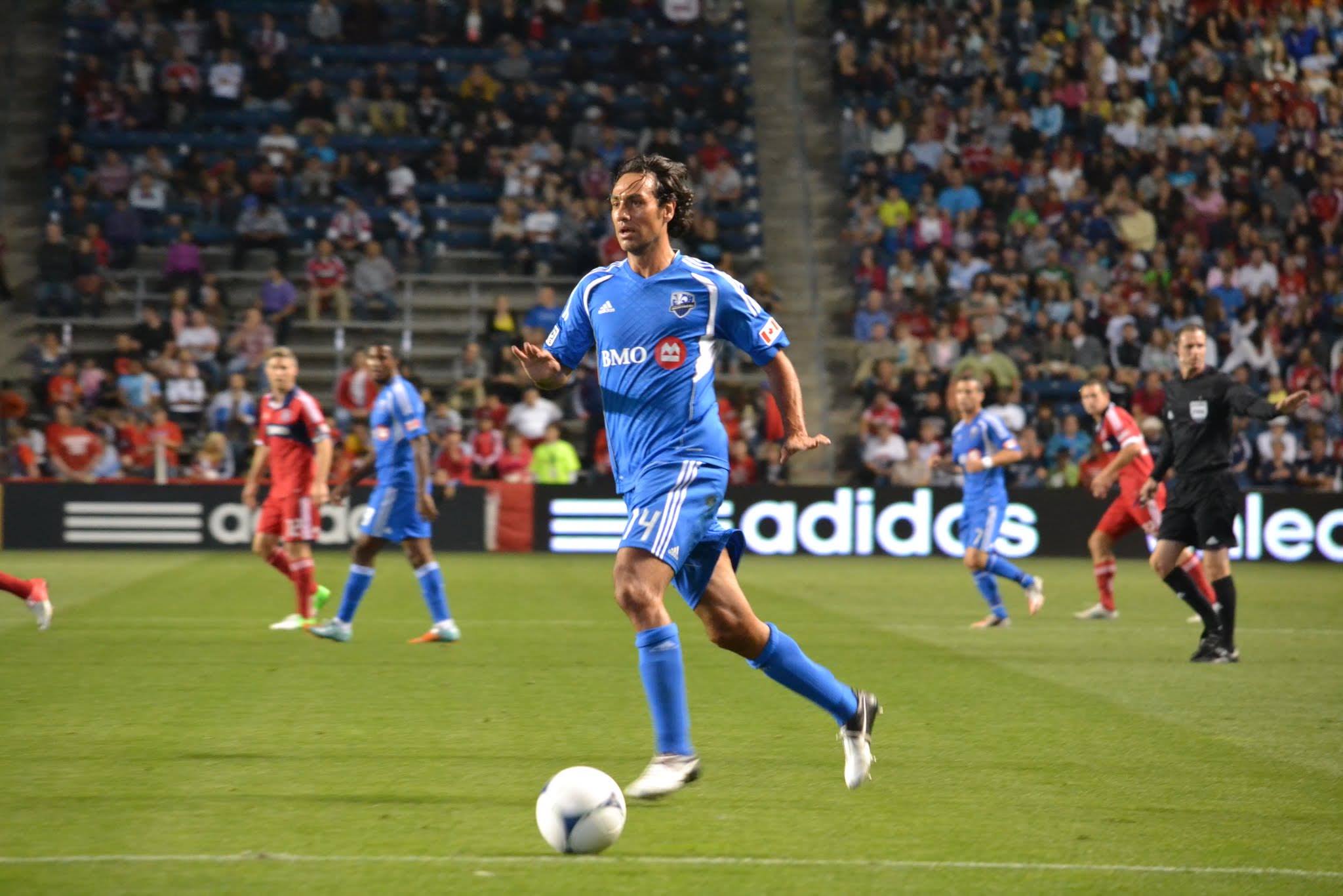 Alessandro Nesta running with the ball for Montreal Impact in 2012