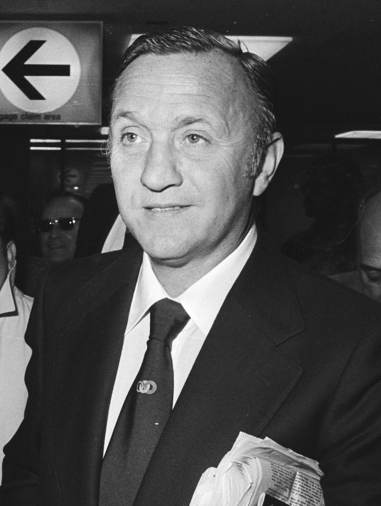 Black-and-white portrait of José Santamaría in 1962