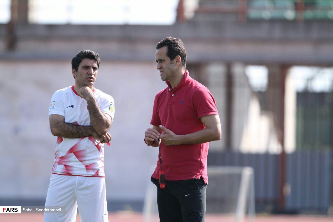 Ali Karimi in a red polo shirt at Sepidrood Rasht training in August 2018.