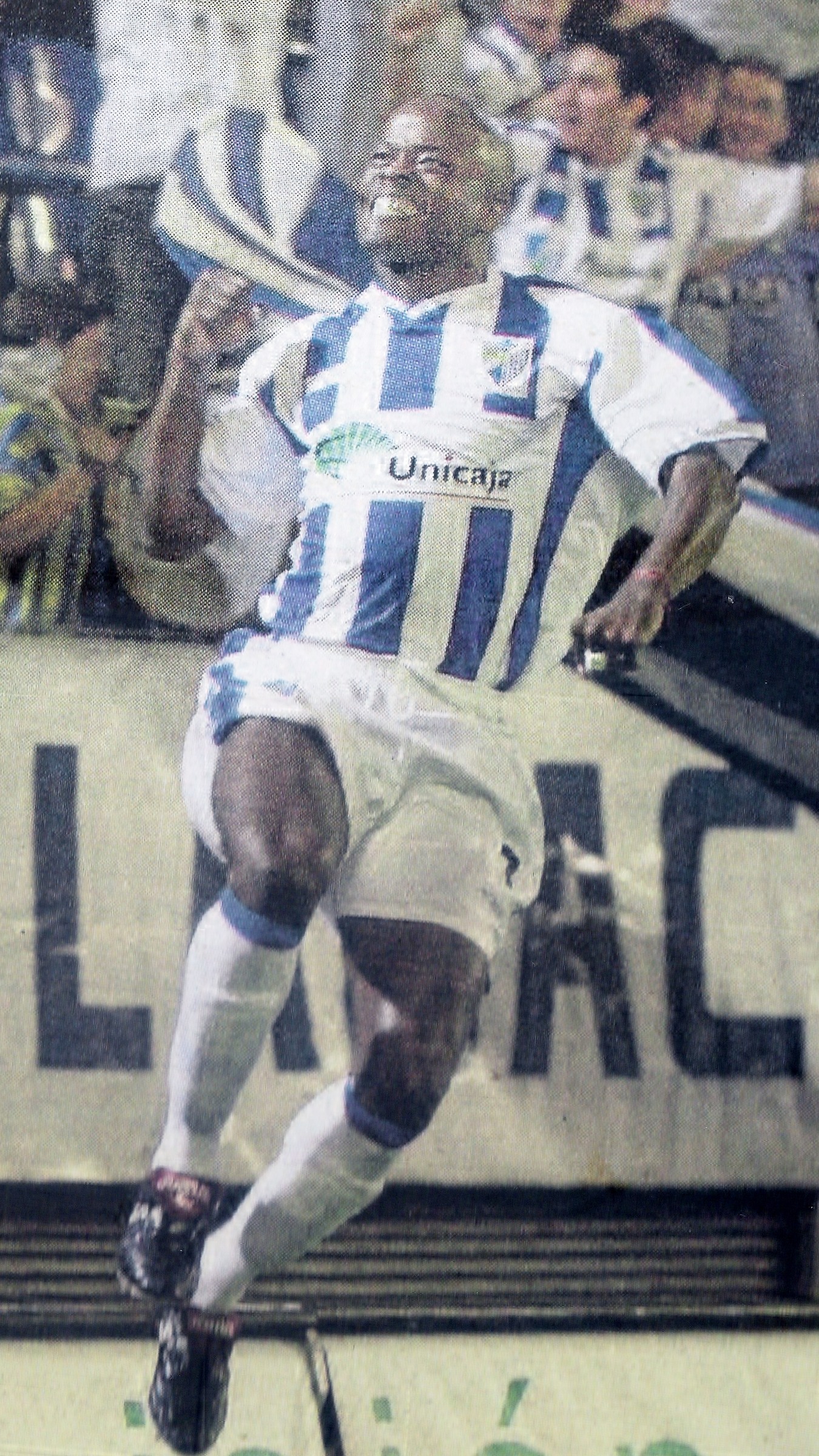Julio Dely Valdés playing for Málaga.